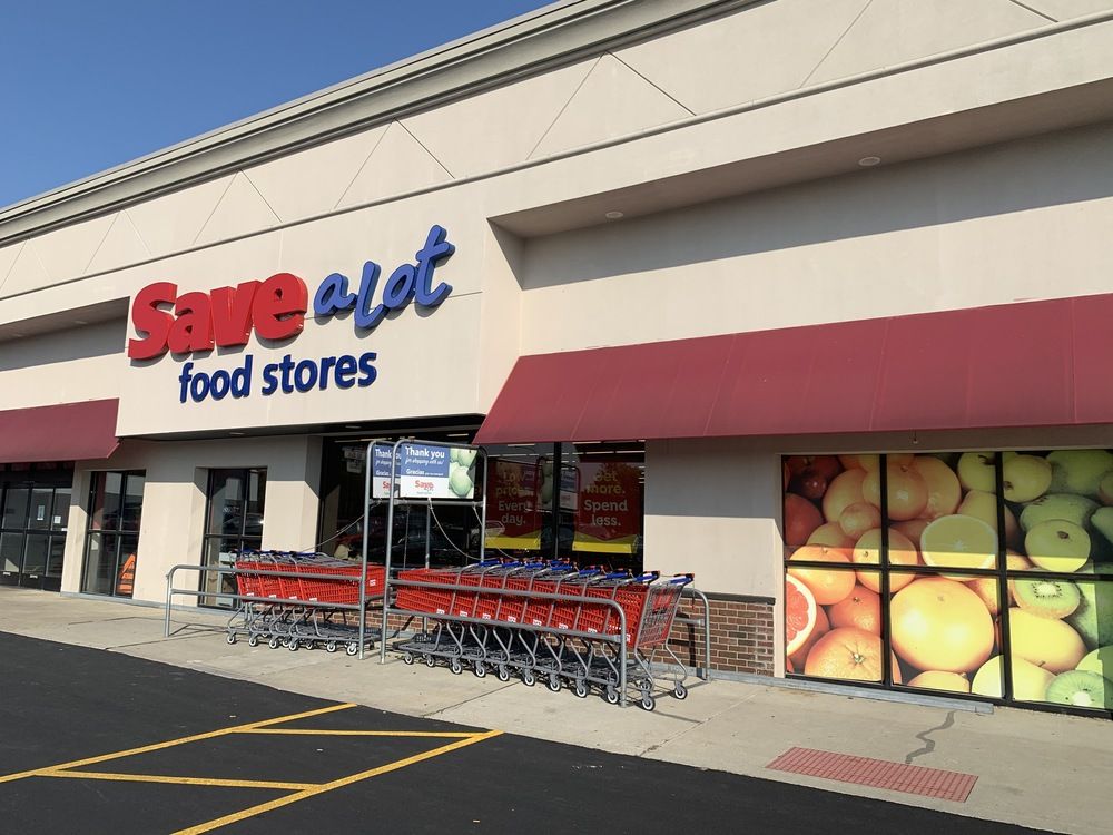 Save-A-Lot Anchored Center: 4900 West Broad Street, Columbus, OH 43228